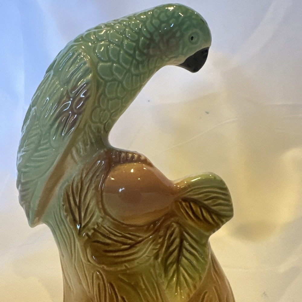 Vintage Ceramic Parrot Beautiful Parakeet 1960's Figurine Made in Brazil 200B EC - Picture 11 of 16